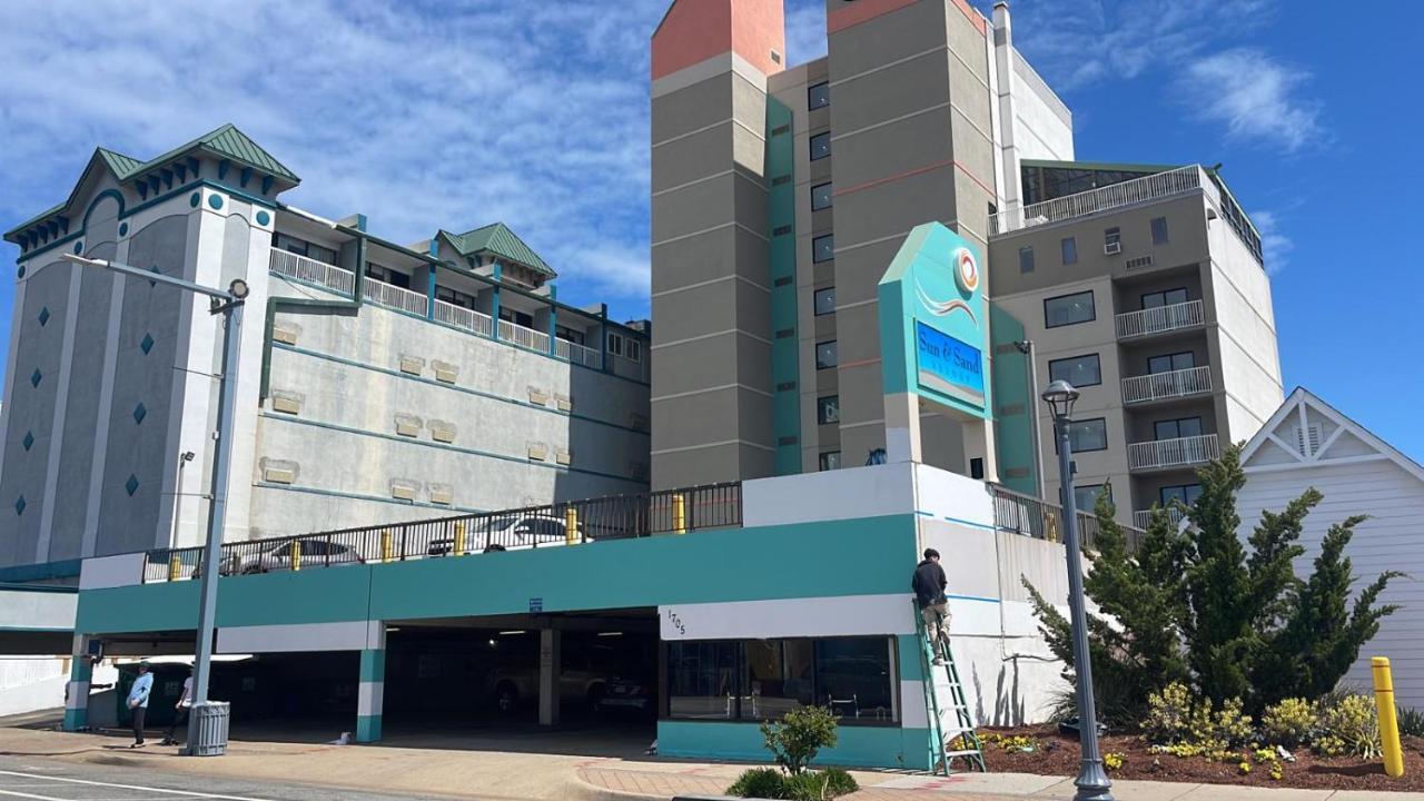 Sun & Sand Resort Oceanfront Suites Virginia Beach Exterior photo