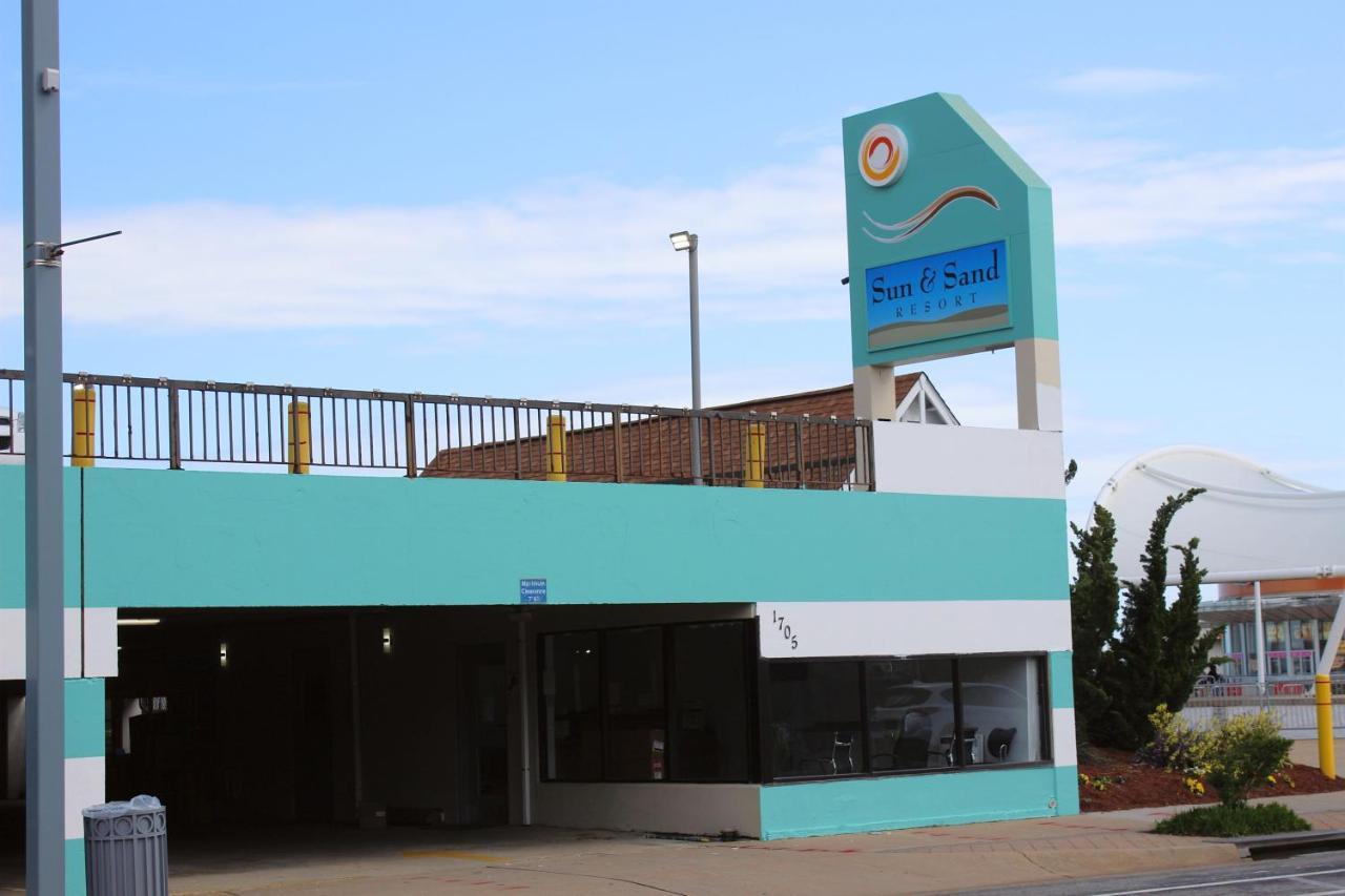 Sun & Sand Resort Oceanfront Suites Virginia Beach Exterior photo